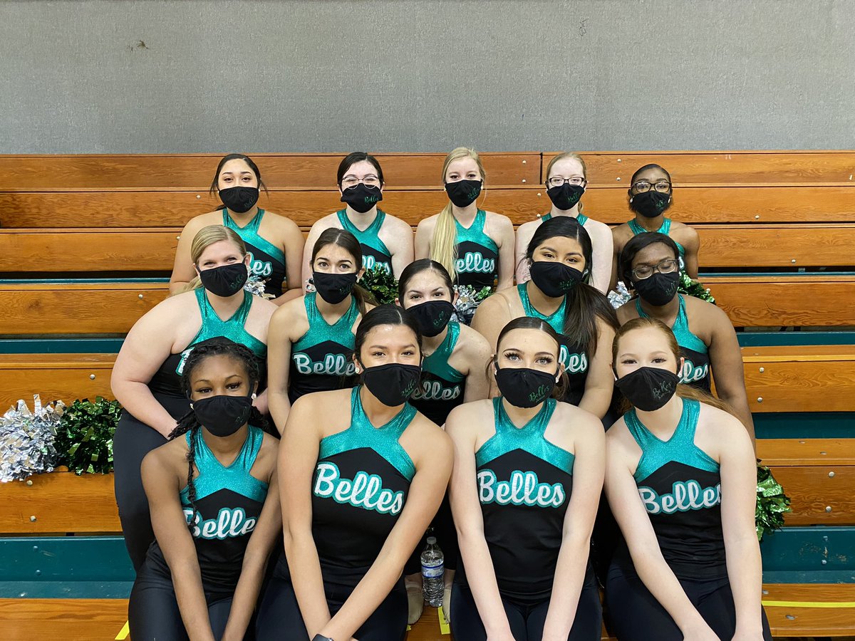 ordonez_math's tweet photo. Do a little dance, play some games! #funwithbellesandbrenadiers https://t.co/zCk8EysABn