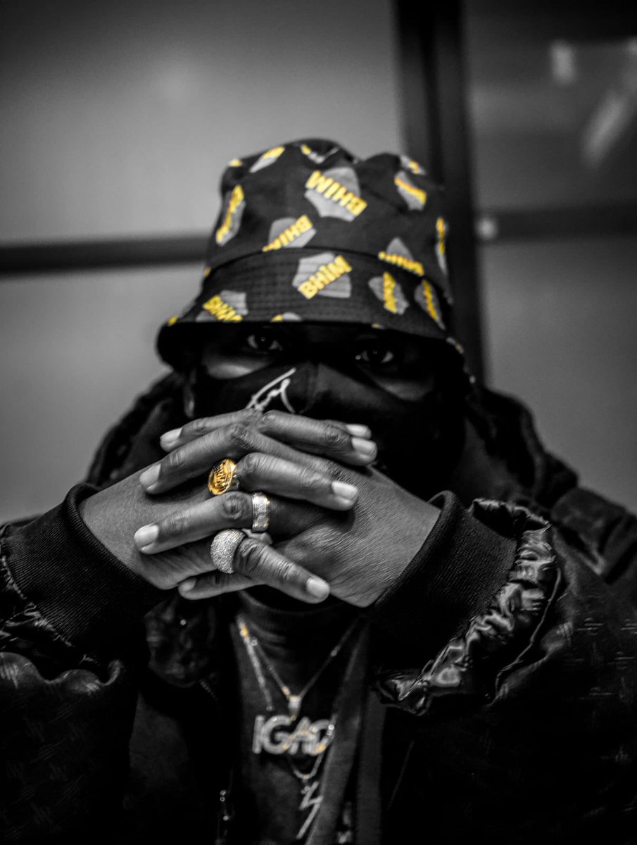 DEiCONSWORLD's tweet image. On this day, a great Ghanaian was born. He has grown to inspire millions of people with his music worldwide. One of the greatest asset to GHANA 🇬🇭 and Africa. Happy birthday @stonebwoyb #1Gad #1GadDay #Bhim #Bhimday #BhimNation