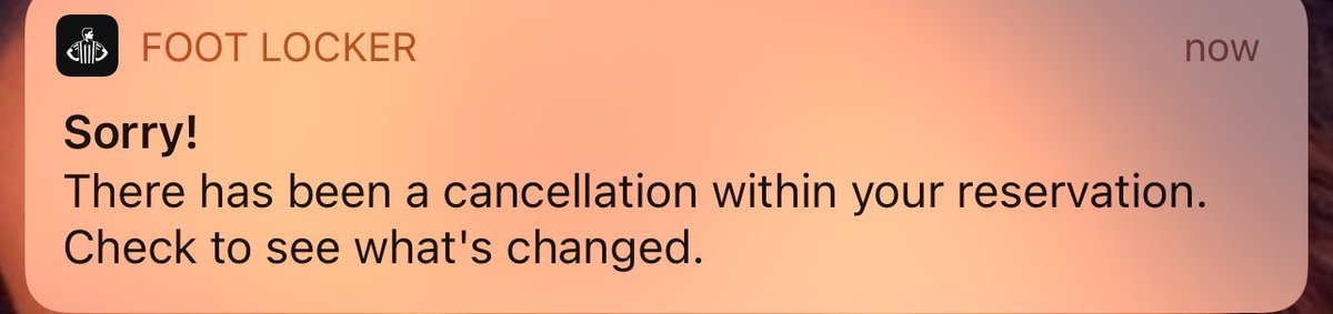 SNKR_TWITR tweet media