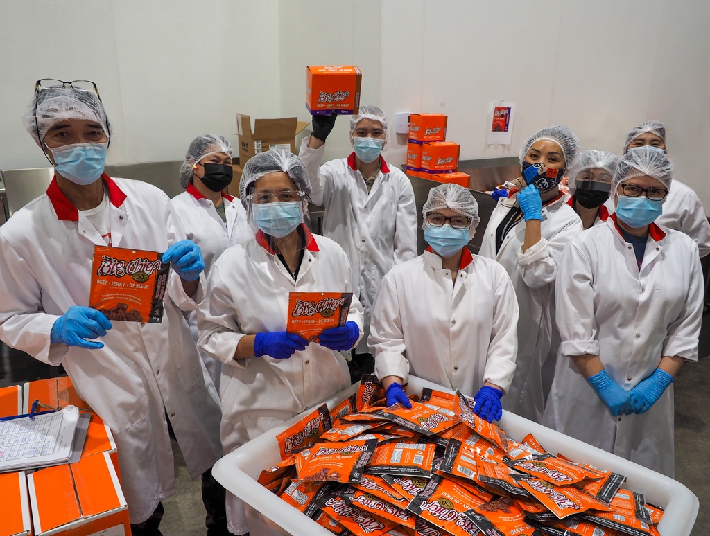 It's #EmployeeAppreciationDay

Our employees are an integral part of making our family business run as smoothly as possible day in and day out! We know this past year has had its fair share of challenges but everyone here stepped up in a BIG way! THANK YOU!

#50YearsofJerky
