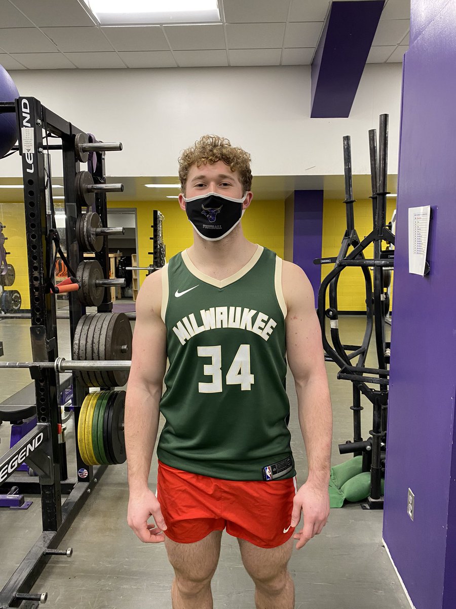 maverick_scoop's tweet image. Finalists from the 2nd Group were @Trevdog_Marq @EProdzinski &amp;amp; @mtzdavis4 The winner of the 2nd Group is....@EProdzinski #WhereIsTheBeach1-0