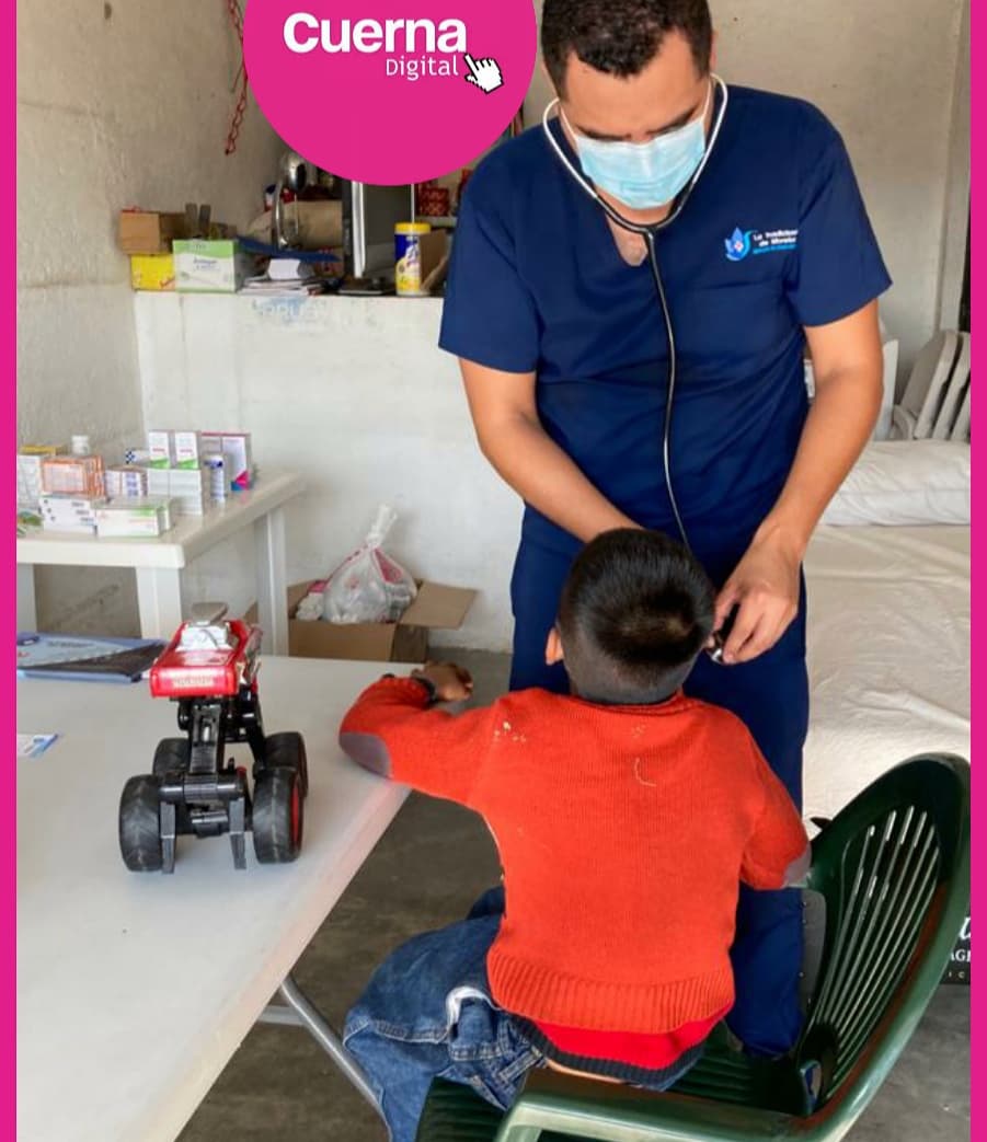 CuernavacaDigi1's tweet photo. El jueves 4 de marzo habitantes de la Colonia Morelos del municipio de Temixco, se vieron sorprendidos por la llegada de médicos de diferentes especialidades, dando consultas y medicamento totalmente gratuito a los temixquenses
¿Pero quién está detrás de todo esto?
Síguenos enFB https://t.co/PW5tJOUHQd
