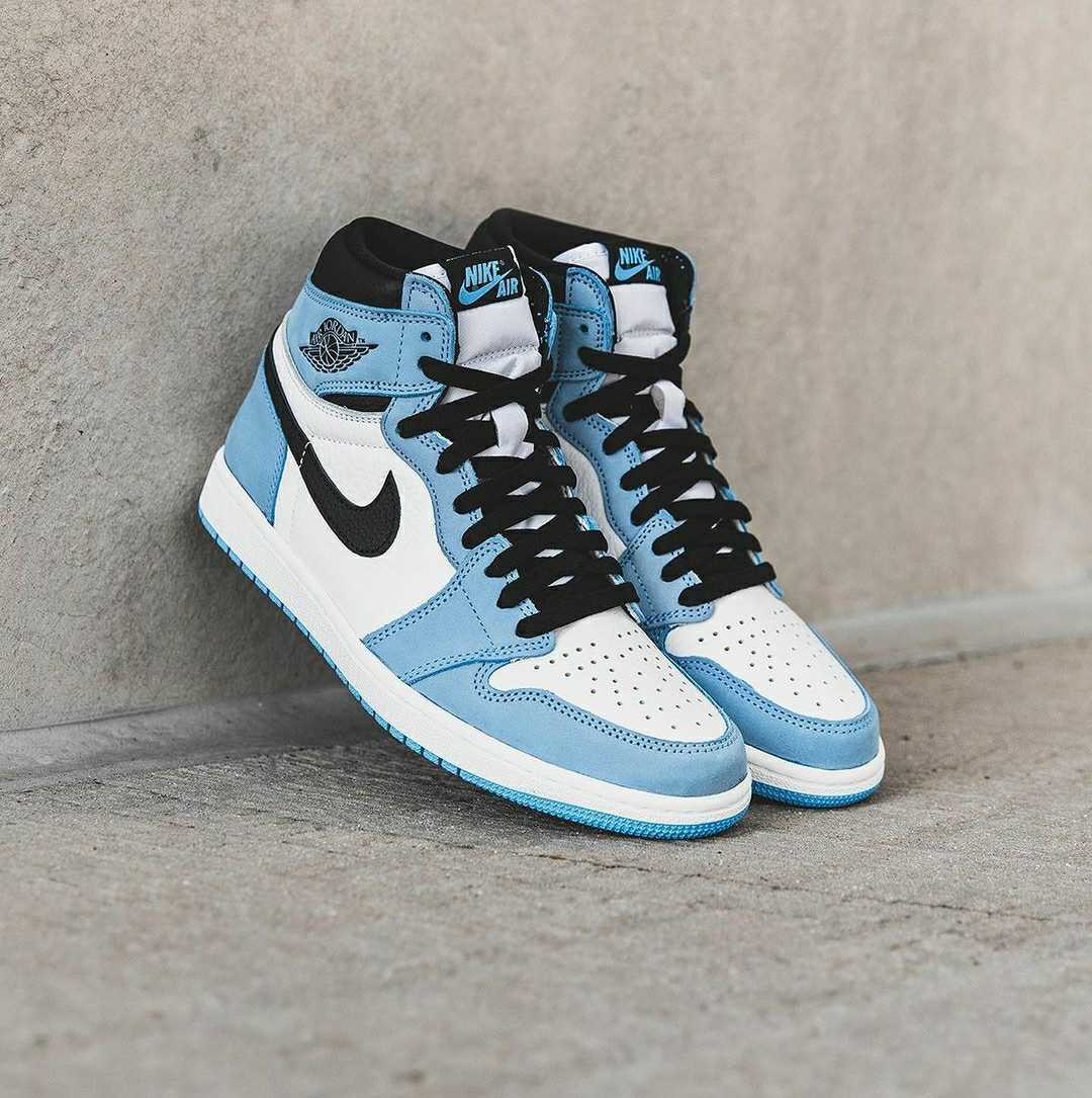 solefed's tweet photo. Ad:  🥶  Tomorrow 10am EST - Men's AJ1 High 'University Blue'

NK https://t.co/WBf4vAtAvx
FNL https://t.co/0mBL7xvgY4
JD https://t.co/rH1lt6y0nB
FL https://t.co/oC0cpGLqno
EB https://t.co/oT0J7R8xRB
CS https://t.co/rDDmB4haI3
FA https://t.co/ItgsQ5YRaF
DV https://t.co/ydeQx1xCgk https://t.co/qD3HQQhM8n