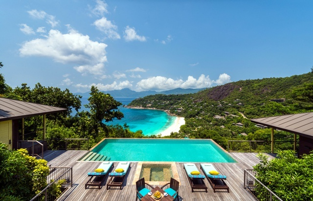 Africaglobalnew's tweet photo. #Seychelles is opening up to receive visitors from around the world from 25 March, irrespective of whether they are vaccinated or not. #SouthAfricans will however not be allowed be enter the country until further notice. 
#Tourism #Travel #TourismInSychelles #AfricanTourism #News https://t.co/DFWmfGNgLj