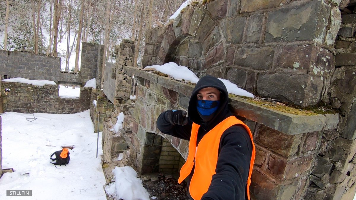 STILLFIN1's tweet photo. Hiking Abandoned Ruins #STILLFIN https://t.co/CbZMBZimW0