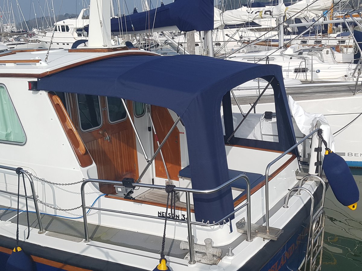 What a wonderful way to end the week with the installation of this beautiful dark navy blue acrylic canvas aft canopy on a Nelson 34 with matching colourway cockpit cushions in Sapphire Blue Silvertex 😍 <a href="/MadeinBritainGB/">Made in Britain</a> <a href="/britishmarine/">British Marine</a>