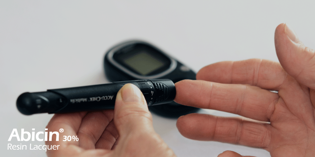 AbicinNail's tweet photo. #NationalFeetWeek
If you have diabetes it's recommended that you see a podiatrist at least once a year. #Diabetes can reduce the blood supply to the feet and cause a loss of sensation meaning foot injuries may not heal well and can go unnoticed for prolonged periods. 
#FootHealth https://t.co/R3tikgEann