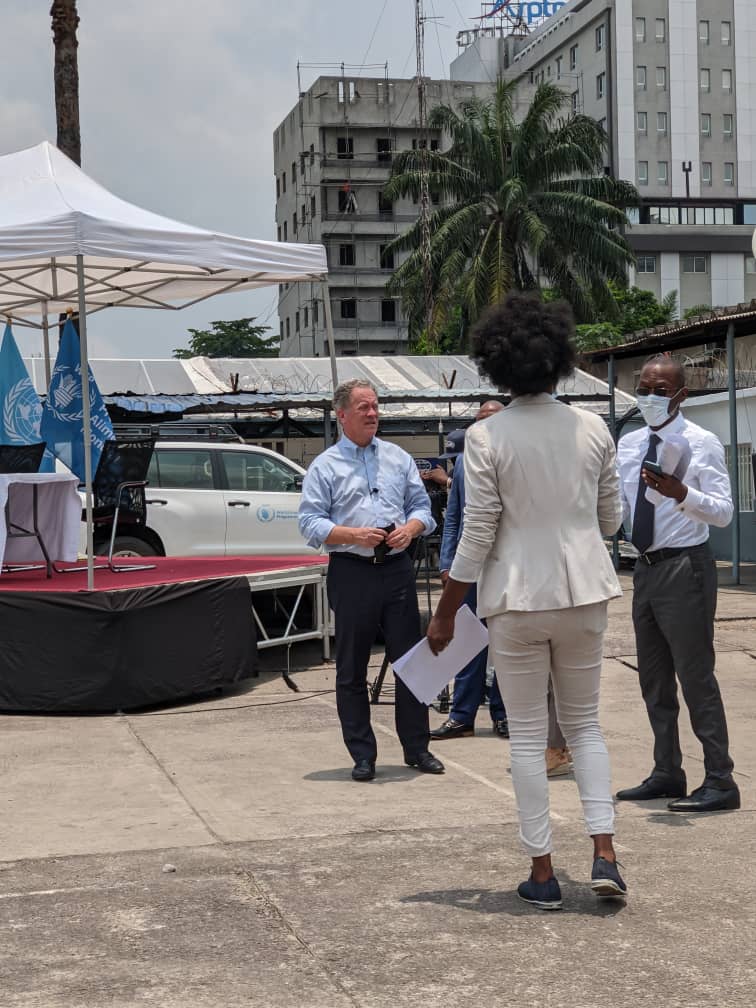 Valerianendena's tweet photo. Quel honneur de recevoir le Directeur Exécutif et la Directrice Régionale du WFP en #RDC. What an honour to welcome the @WFPChief &amp; @LolaCastroWFP ( Reginal Director) in DRC. Thank you WFP team &amp; our very own Country Director @MusokoPeter #Savingandchanginglives #Zerohunger 4 DRC https://t.co/m30hnklArM