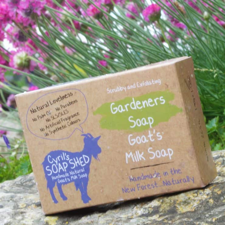 Does your Mum love Gardening?

We have just the soaps for her on #MothersDay.

See: usesoap.co.uk/gardeners-soap…

#UseSoap #WashYourHands #SaveLives #RaiseMoneyForCharity #Gardening #Garden