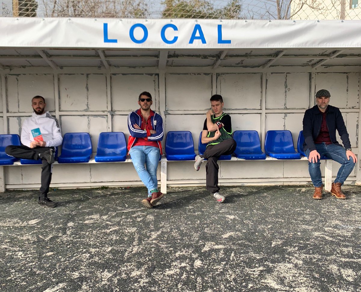 LaMediaInglesa's tweet photo. Queremos agradecer al @AravacaCF_ su amabilidad y hospitalidad para utilizar sus instalaciones para grabar la serie del Hungerville.

¡Mucha suerte esta temporada! https://t.co/a0MfL52ZgU