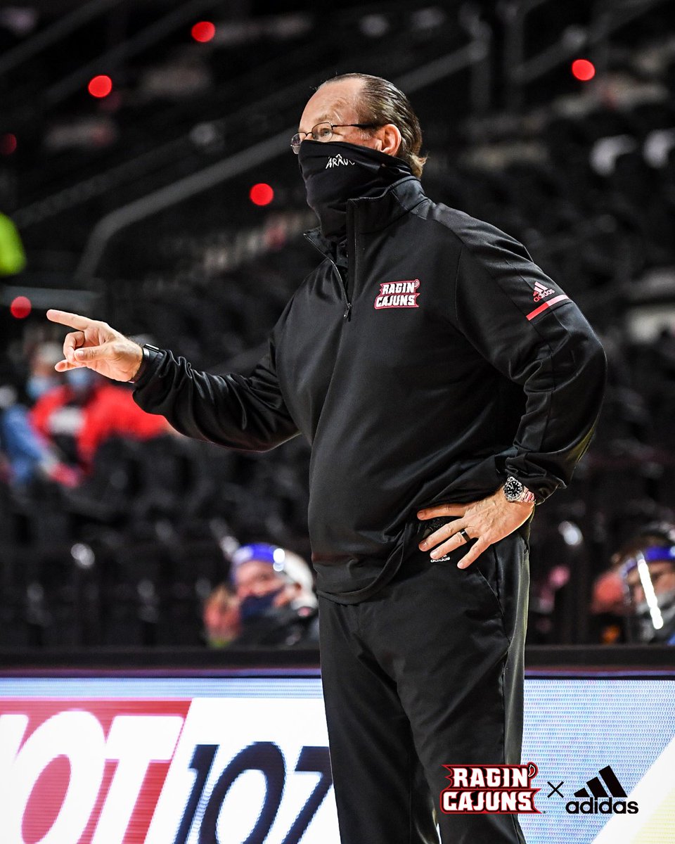 RaginCajunsMBB's tweet photo. Someone's got a birthday today! 🎉🎂

Join us in wishing a very 𝗛𝗔𝗣𝗣𝗬 𝗕𝗜𝗥𝗧𝗛𝗗𝗔𝗬 to head coach Bob Marlin (@bobbymarlin)!

#GeauxCajuns ⚜️ https://t.co/bigMOgkvq8