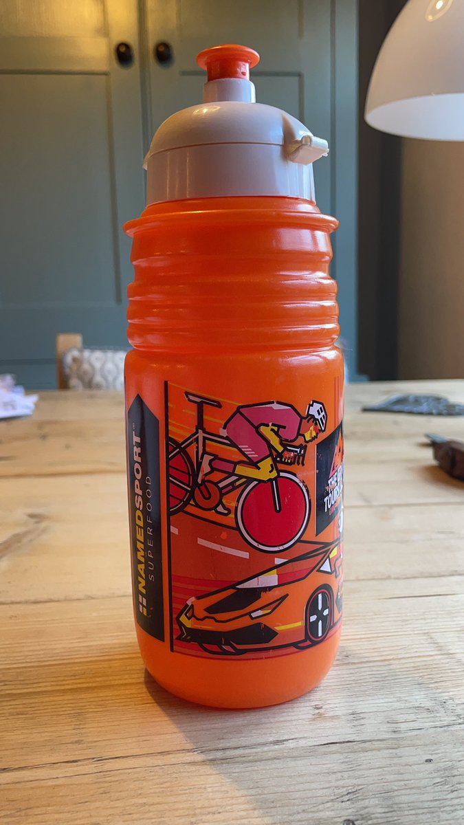 Non #UCI compliant bidon now relegated to indoor trainer use only 🤔