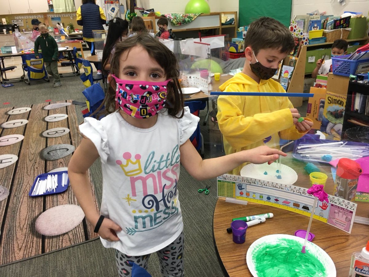 Mrs.Sutter-Hook Kindergarten Class tweet media