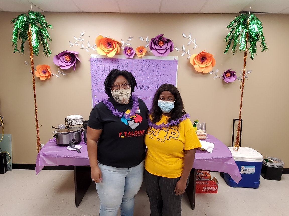 TeagueMS_AISD's tweet photo. Celebrating our Diagnosticians today!! They work hard every day to make sure that our scholars' needs are met! #MakingOurMark #WeAreTeague #AldineAnywhere https://t.co/nnSV0Djqs4