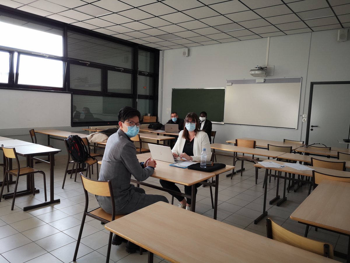 IutRoanne's tweet photo. Le DUT Réseaux et Télécoms a organisé ce jeudi 4 mars son forum des professionnels. @IPLine_Lyon - Pixago, @orange - VDI Télécom ont pu faire passer des entretiens aux étudiants de 2ème année. Stage qui va se dérouler du 12 avril au 18 juin 2021. Merci à nos partenaires #BUTRT https://t.co/RMuHAidVuT