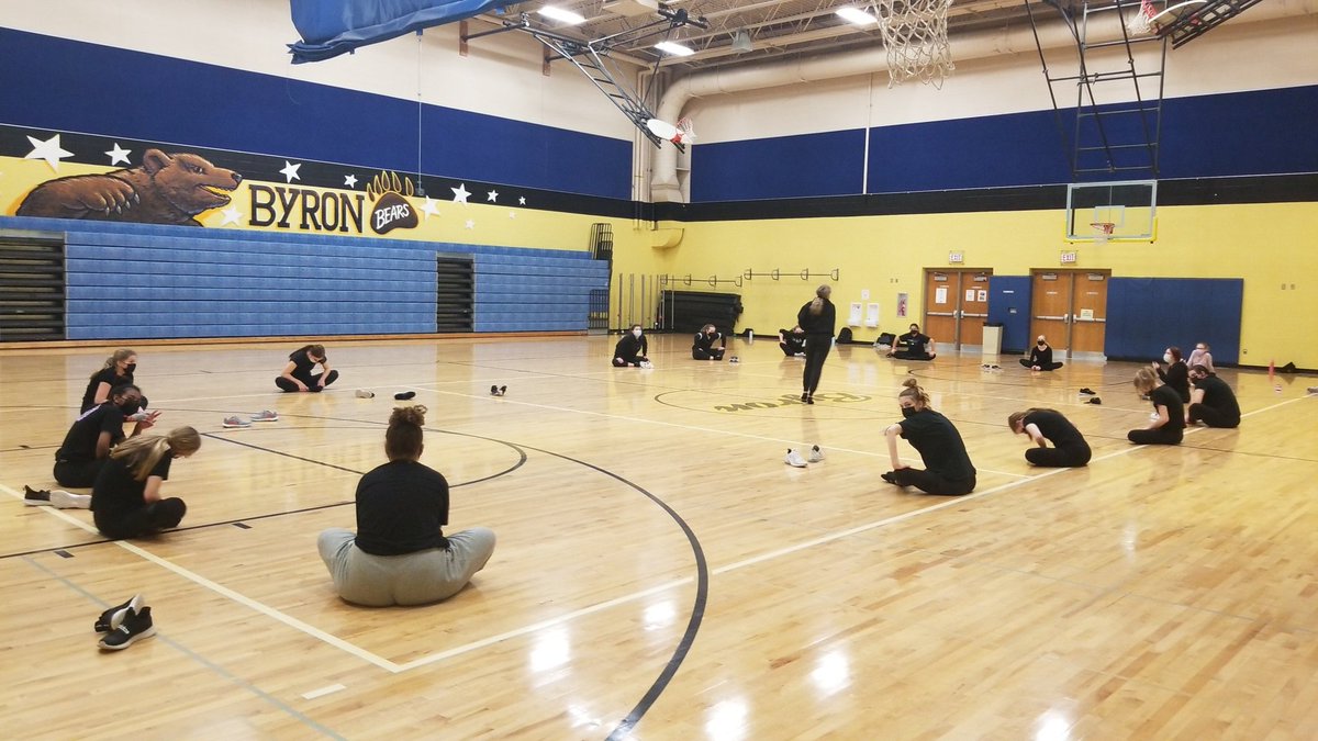 BDanceT's tweet photo. Last practice before Sections tomorrow! #BDThuh https://t.co/n3XKolvfXA
