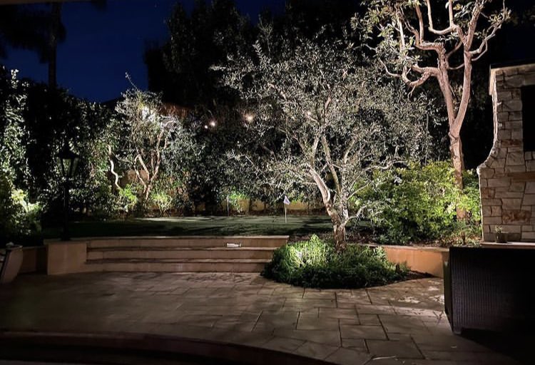 Cali_Lighting's tweet photo. Nothing like hitting the putting green on these beautiful Southern California nights!!! With this atmosphere, I’d practice every night! Look out #pga here we come!😜

#landscapelighting #outdoorlighting #lightingdesign #lightingdesigner #manhattanbeach #socal #losangeles #golf https://t.co/fEvLmaWu02