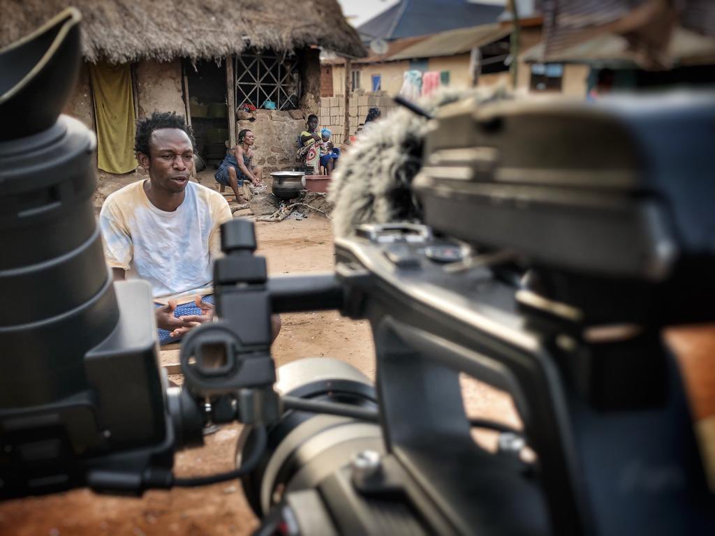 la_kaseta's tweet photo. Fa 20 anys, l’@ousmanumar va marxar de Fiaso per emprendre un camí molt llarg... 

🎥 Seguim rodant a Ghana! https://t.co/T1Eadn47PW