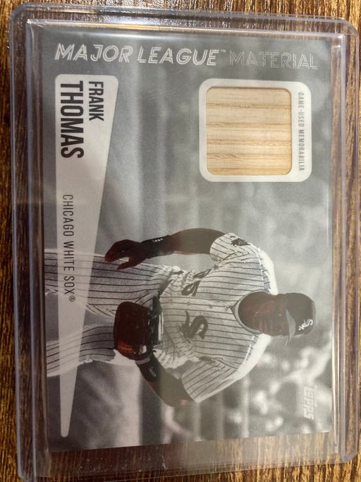 RipprsCards's tweet photo. Ripprs is giving away free hobby packs and insert baseball cards daily! Forget the expensive breaks and the out of stock Targets and Walmarts, and check our featured rips out: https://t.co/rRd7QyqkWZ

That right there could be your Derek Jeter rookie card! #jeter #topps #rips https://t.co/gDhQKjoO60
