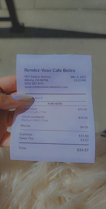 Almost forgot, lunch on you 😋 https://t.co/5J8RsBw40p