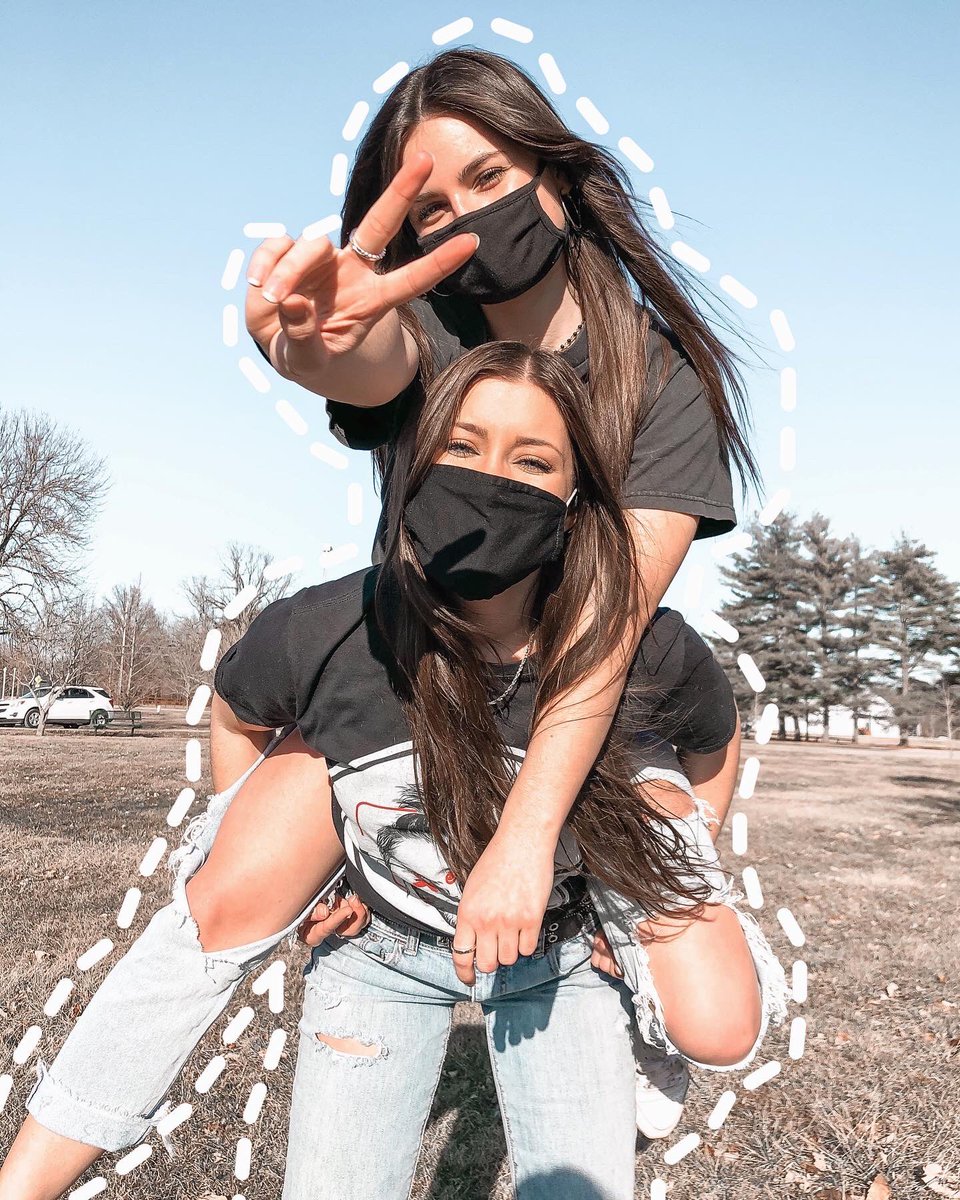 eiu_agd's tweet photo. sisters who live life on the edge ⚡️🖤
#eiualphagam https://t.co/SS9lffDyoE