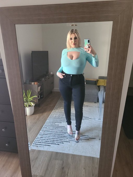 @AbbyCannons This girl is fire! 🔥 https://t.co/FZyUtY13K3<a class="tags" href="/tag/abbycannons">@abbycannons</a><a href="/tag/dontrushchallenge"class="tags"><span>#dontrushchallenge</span></a>