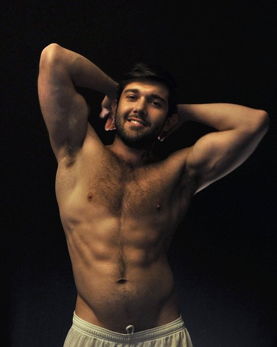 Go to my @onlyfans to see the whole thing?? #gay #happy #gayworld #pornmodel #gaypornography #hunk #jock