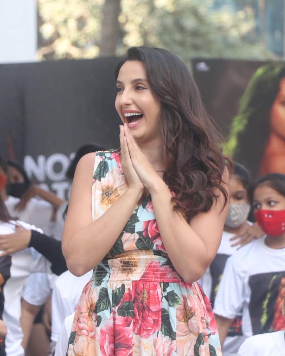 NoraFatehiEng's tweet photo. More pics from Nora Fatehi’s 1 Billion views for #Dilbar celebration! 😍🥳💃🏻❤️

#NoraFatehi1BDilbar #NoraFatehi #Dilbar1BillionViews #NoraFatehiFans #WeLoveNoraFatehi #Bollywood #Nora https://t.co/U9o4GFUhL2