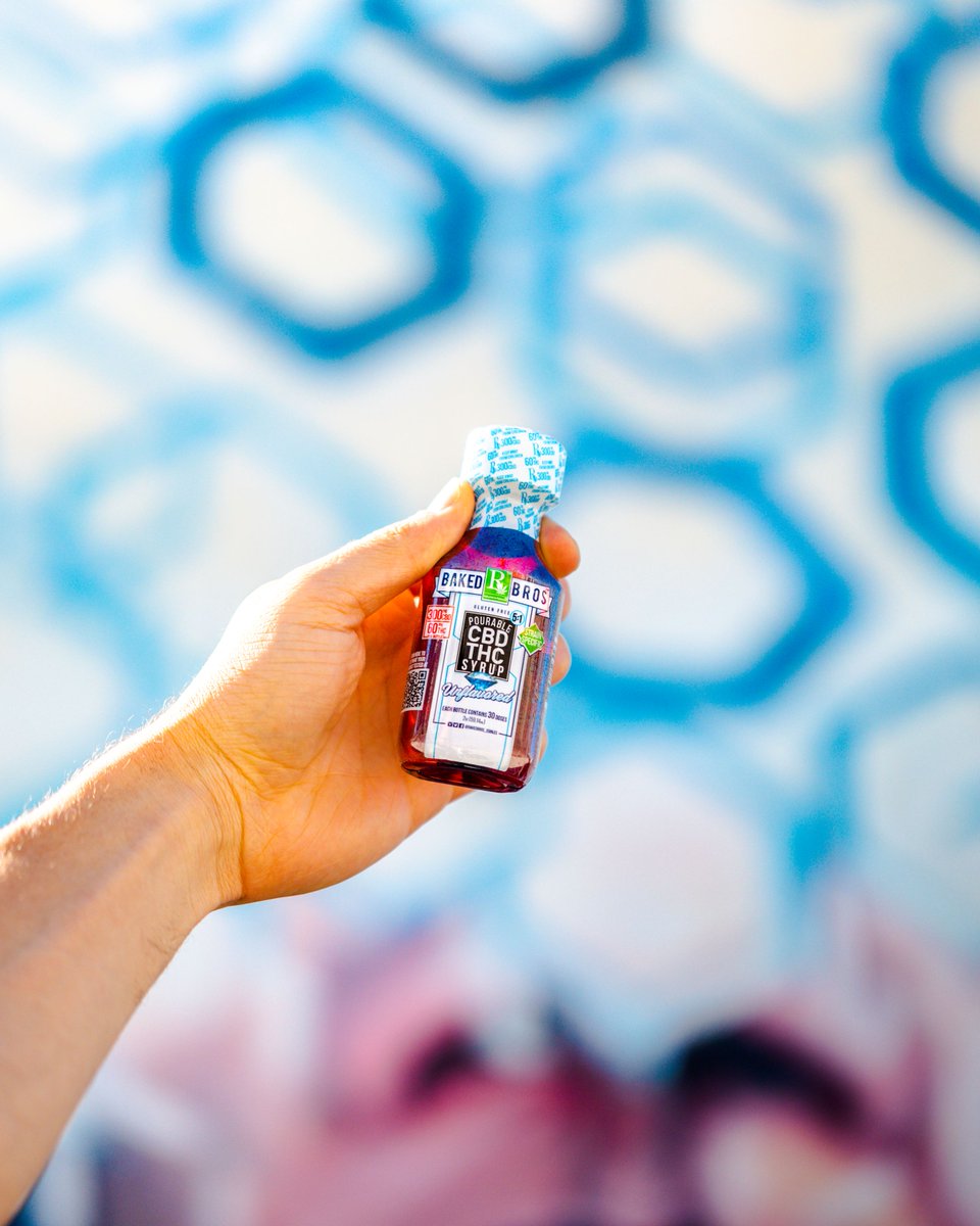 bakedbros_'s tweet photo. Kick-off your weekend with our 5:1 CBD:THC Syrup! 💦Tag your favorite place to eat at in Downtown Phoenix! 🌆
#DedicationToMedication #BakedBros #KnowYourDose #cannabis #edibles #thcsyrup #cbd #cbdwellness #cbdlife #thc #veganfriendly #thcedibles #cannabisculture #arizona https://t.co/7iJbDH9w9U