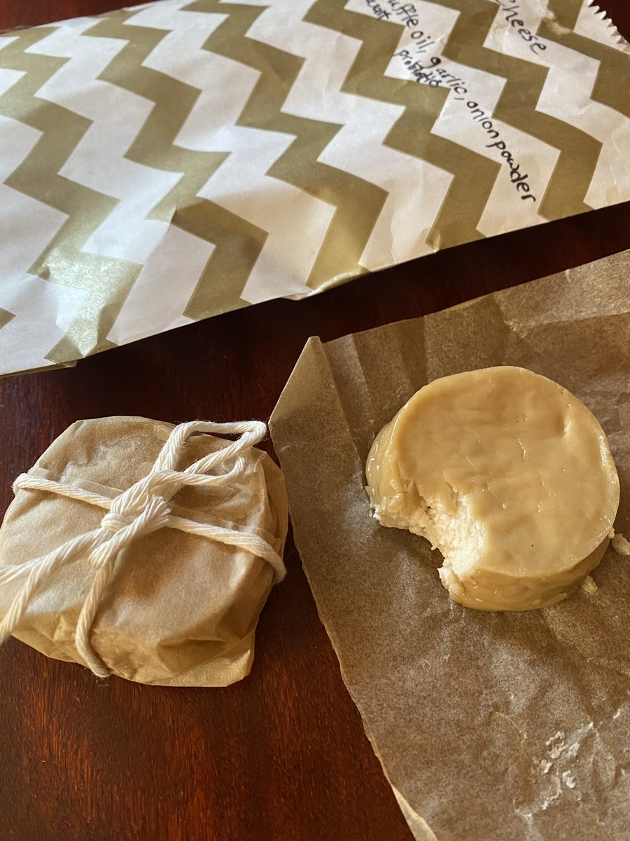 AlissaCohen's tweet photo. One of my sweet clients who is starting a raw cheese business delivered these to me yesterday. Perfect present!
#raw #rawcheese #enjoylife #plantbased #rawfood #vegan #plantbaseddinner #rawfooddiet #vegandiet #detox #veganfood #cleaneating #dairyfree #glutenfree #rawveganrecipes https://t.co/oCCYiXNRZM
