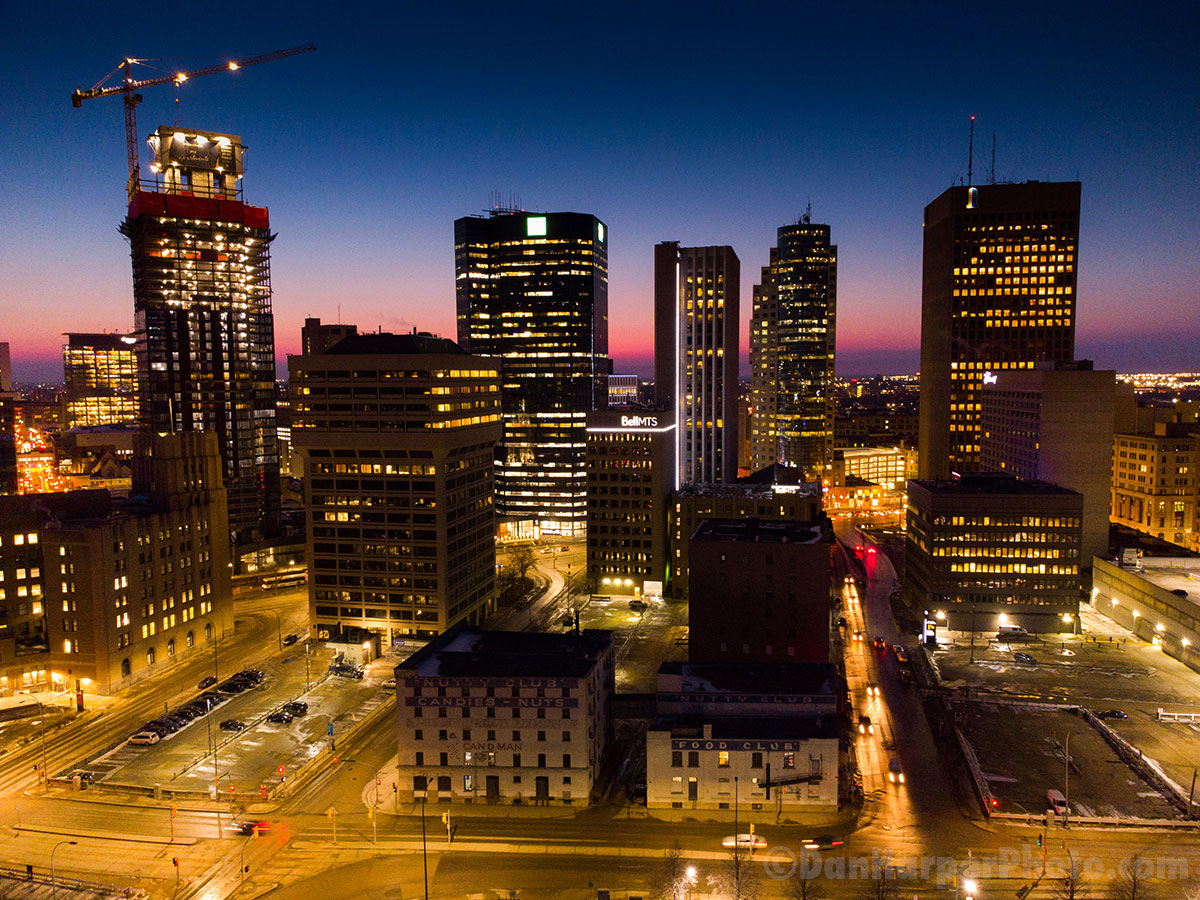 DanHarperPhoto's tweet photo. Another crisply beautiful #sunset from last night! The #Downtown #Winnipeg area looks amazing from SO many angles! #winnipegphotographer #stockphotography #dronephotography #aerial https://t.co/5xl1Cfbq5J