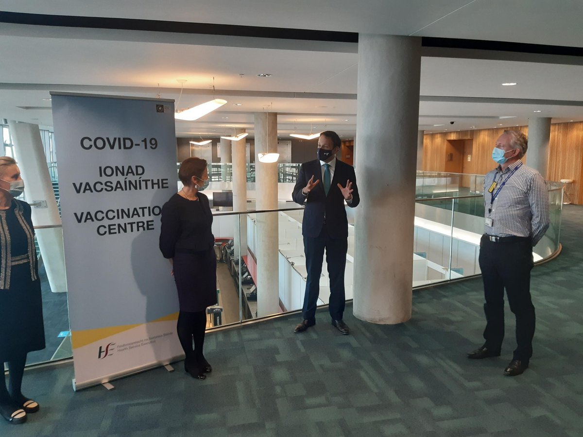 The @IEHospitalGroup joined <a href="/Ch6East/">HSE Community Healthcare East</a> today to welcome Tánaiste <a href="/LeoVaradkar/">Leo Varadkar</a> to the <a href="/AVIVAStadium/">AVIVA Stadium</a> Vaccination Centre. IEHG is assisting in the establishment of the site where community HCWs are currently being vaccinated &amp; which will open to the general public in the weeks ahead.