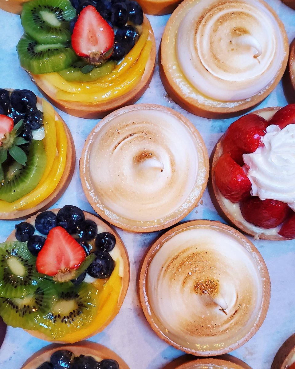 Kick off the weekend with a yummy treat from <a href="/cocoonbarista/">Cocoon Coffee House & Bakery</a>. 🤩

#cocooncoffeehouseandbakery #cocoon #bakery #discovernepa #pastries #foodie #foodpics #SettlersHospitality #poconomtns #poconos #letseat #tarts #hawleypa #poconobakery #shoplocal