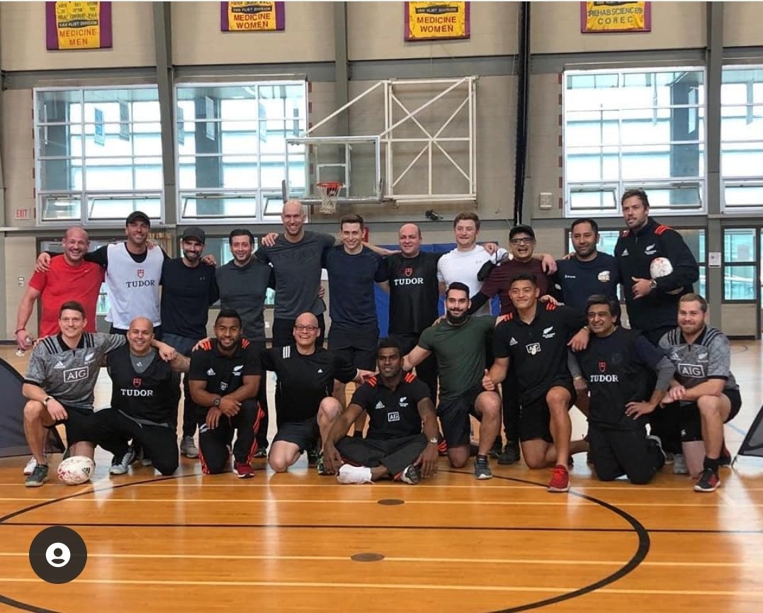 iamkinected's tweet photo. Once in a lifetime opportunity with @AllBlacks7s in Mar 5 2019 before they win @hsbcrugby_7s with new and old friends!
Did I look like I had @KidneyCancer?
#weareallconnected #iamkinected #memories #cancerkin #sofancy7s #rugby7s
@thebrenthayden @MonySodhi https://t.co/HiEDv517PW