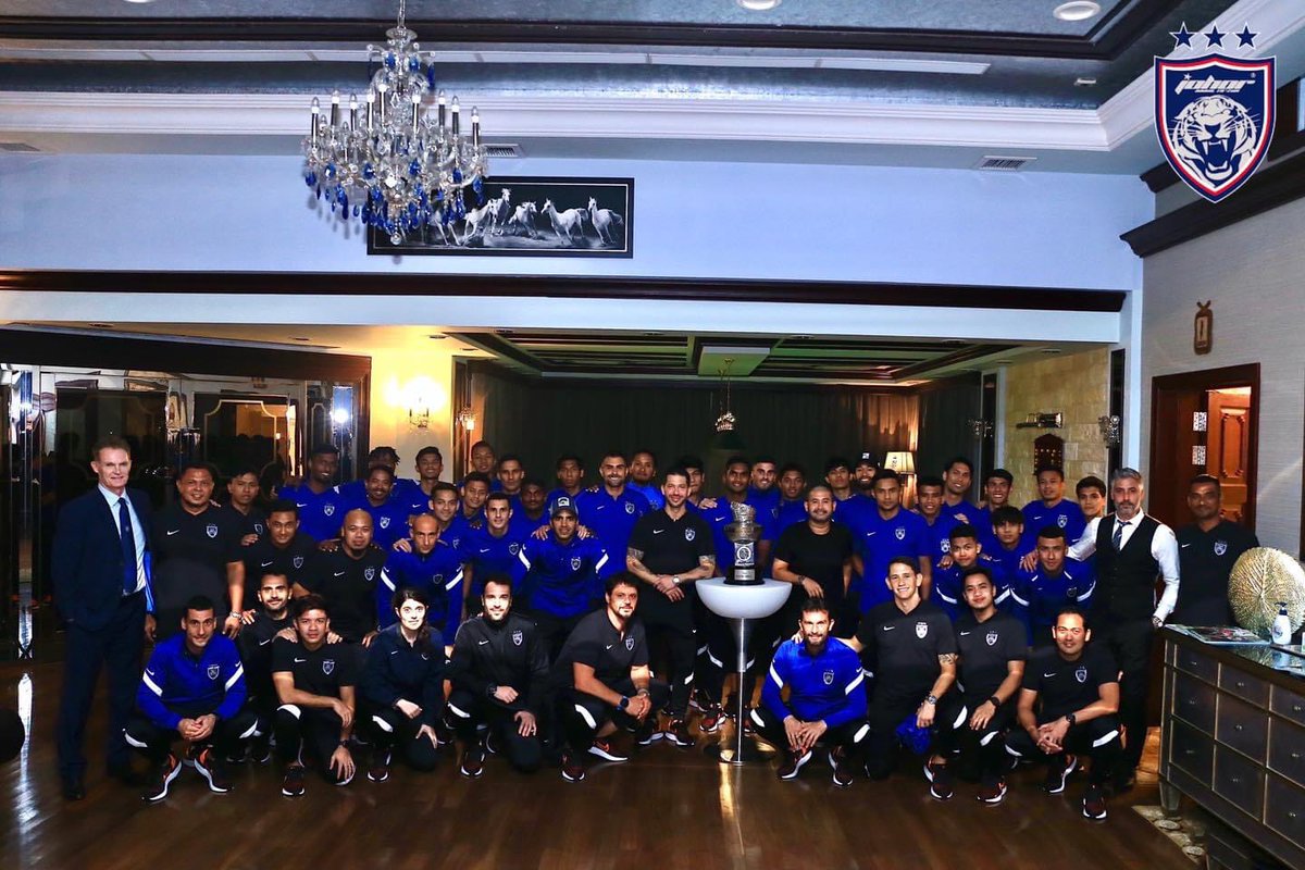 OfficialJohor's tweet photo. 2021 CHARITY CUP CHAMPIONS!

Hidup Johor Demi Johor
#SouthernTigers
#JewelOfTheSouth
#JDTuntukSemua
#JDTforAll https://t.co/YxG7WD3w1a