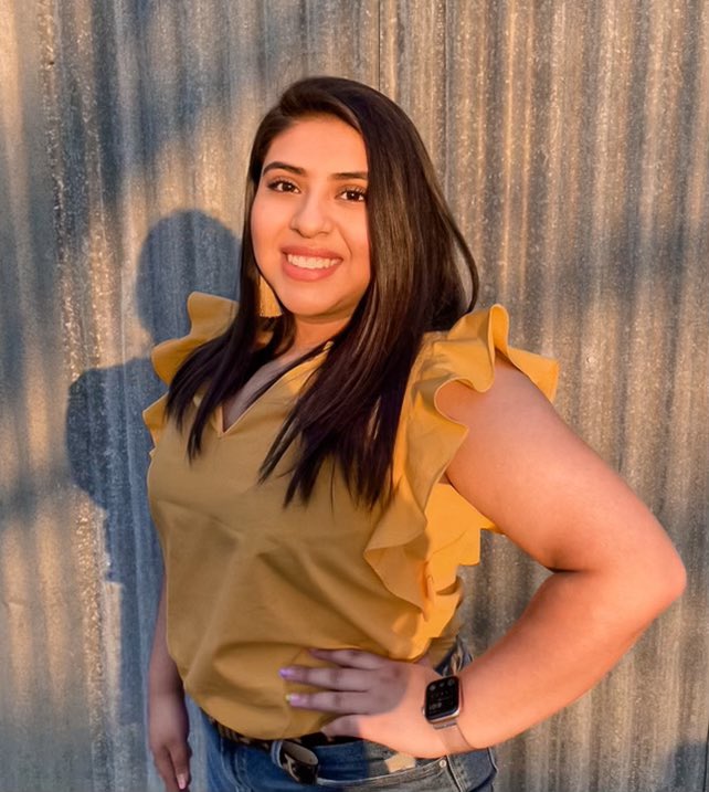 Congrats to our bright &amp; amazing sister of the week Rosemary! Chapter is so proud of all your hard work and is so eager to continue to see you bloom!🌷