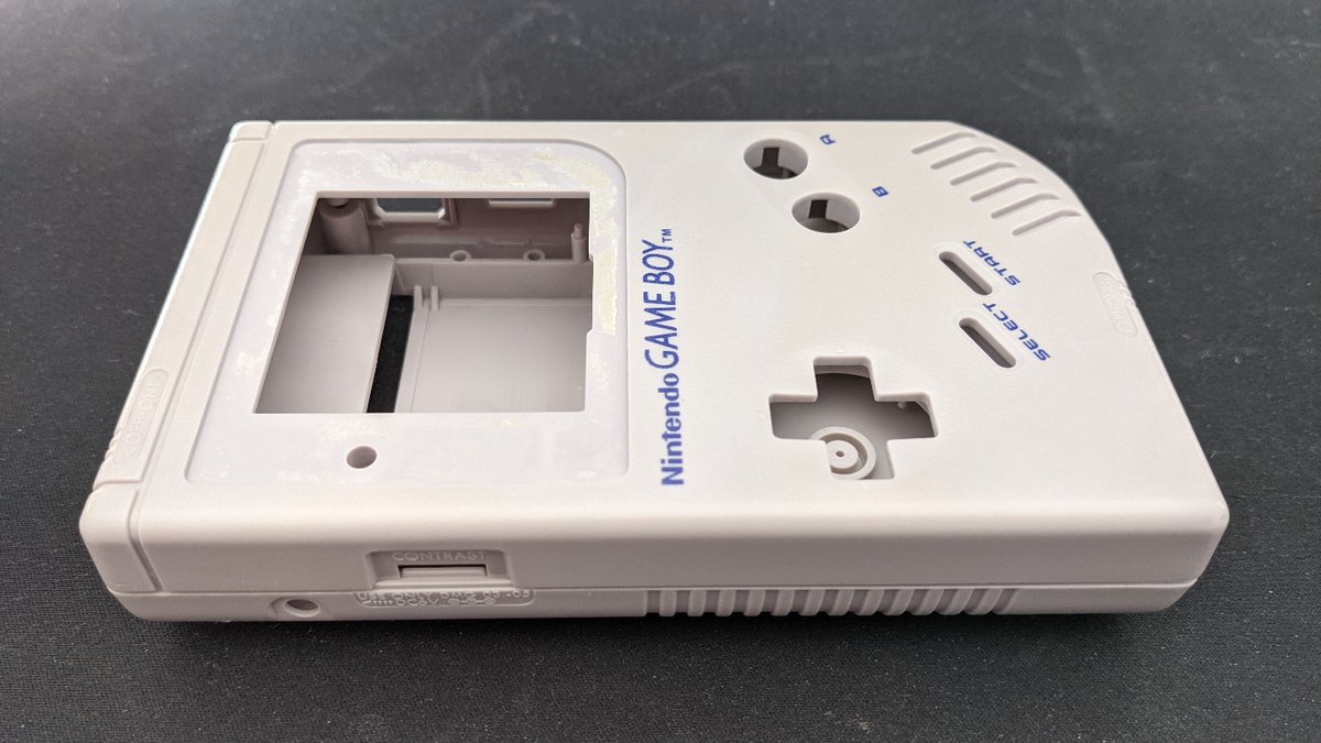 mapitz's tweet photo. Oh Boy! Shining so bright. #retrogame #GameBoy #nerdalarm #wasserstoffperoxid #sonne #uv 🤓☀️👾🕹️ https://t.co/TWskWk1K6K