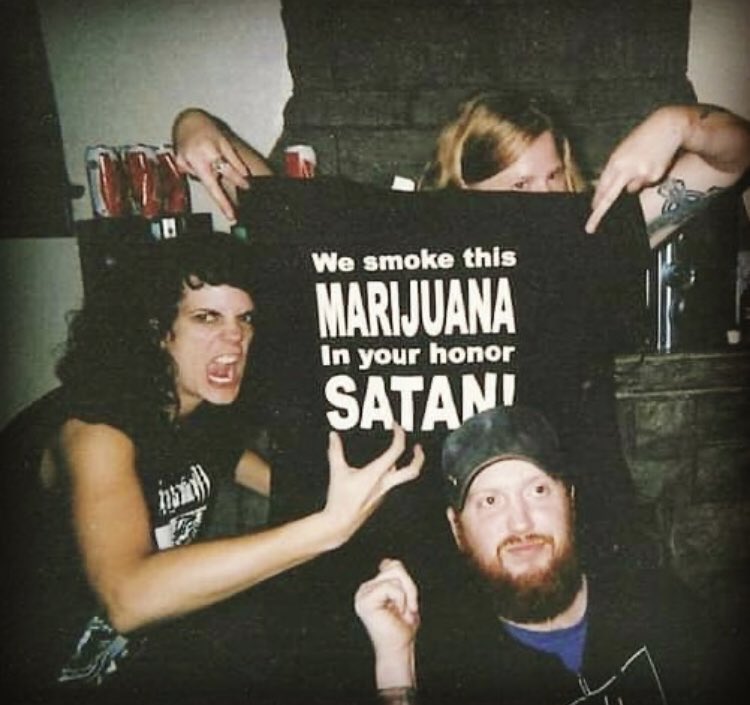 First and only <a href="/Bandcamp/">bandcamp</a> Friday for the Canyons ‘Stay Buried’ cassette release... git one while ya can ya freaks 
Drops 3/19

knifehitscollective.bandcamp.com/album/stay-bur…