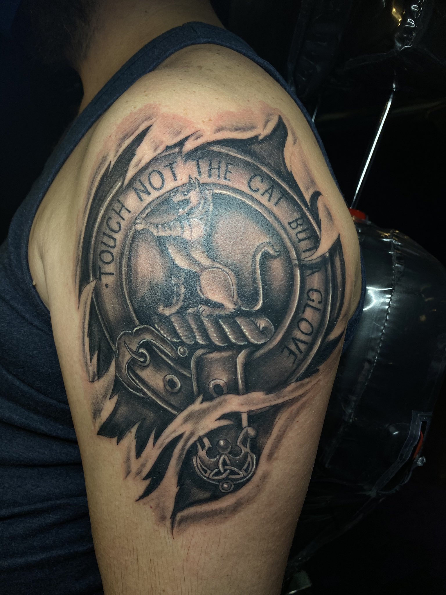 family crest tattoo | Papa Dame Tattoos | Flickr