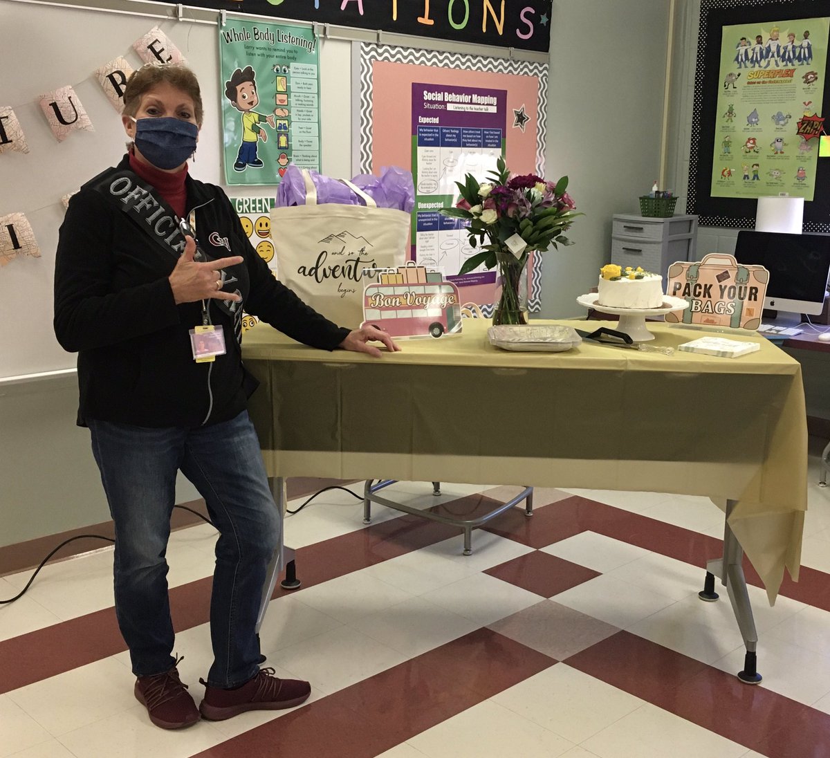 GarnetValleyES's tweet photo. A GVES legend moves on to retirement today! We will miss your loving spirit Lin Wesolowski!#gvfeeling https://t.co/8yutVcl7yd
