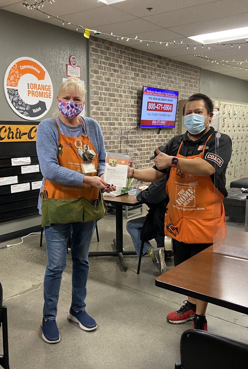 Laz received two different compliments from customers on Viv yesterday for her amazing customer service!!! Thank you Viv! #GETInvolved <a href="/Katie_S_Slack/">Katie Slack</a> @Bselch