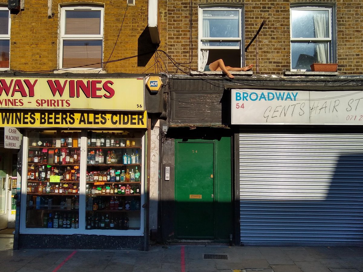 I put together some thoughts on lockdowns, curfews and the right to the covid city for the new Borderland journal:
espaciofronterizo.com/borderland/and… #lockdown #curfew #covidcity #covidpublicspace