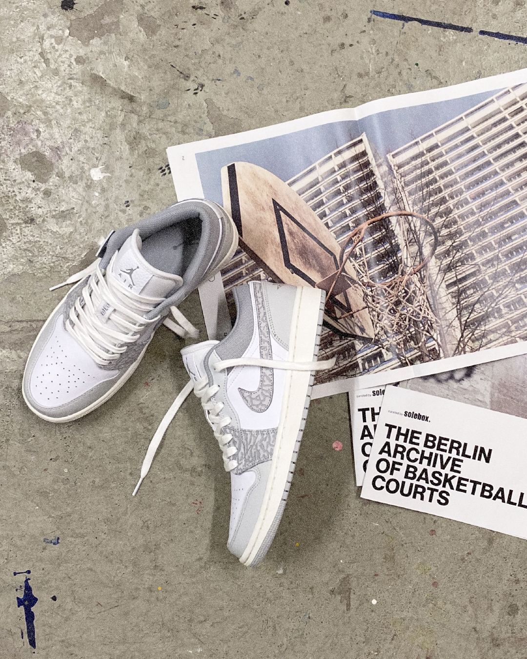 Nike air jordan clearance 1 low paris solebox