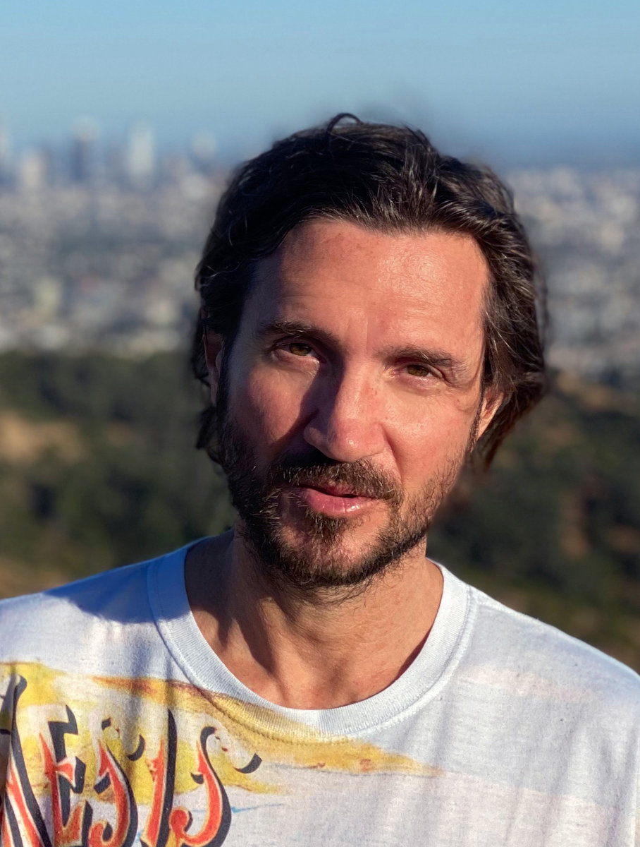 Happy Birthday to the greatest of all time John Frusciante! 