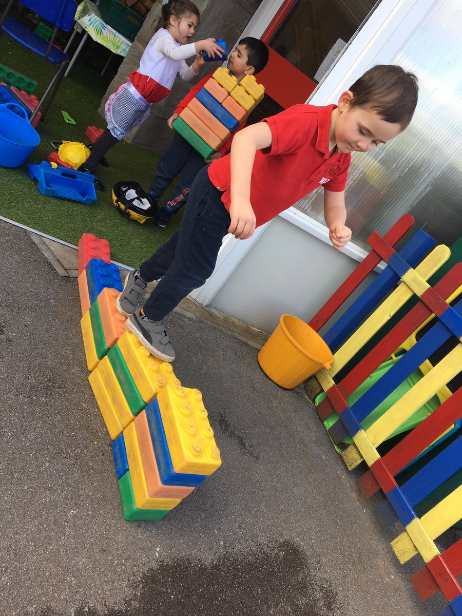 PentrerGraig's tweet photo. Taking measured risks and developing trust in friends #pgprockets #pgpoutdoorlearning https://t.co/SXPn2vSevE