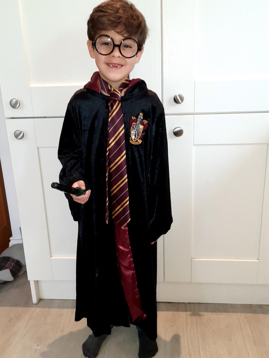 PrimaryRidgeway's tweet photo. Thistle class enjoyed celebrating World Book Day yesterday. We dressed up as some of our favourite characters and we had some fantastic entries for our create a character competition. Take a look! #Thistleclass https://t.co/fKDBWEhOOR