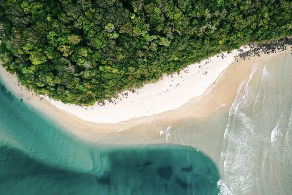 What exactly is the Gold Coast? It’s about as close as you can get to heaven on earth. We’re hopeful that travel is on the horizon and the Gold Coast is on our list - here’s why! khachilife.com/australias-gol…