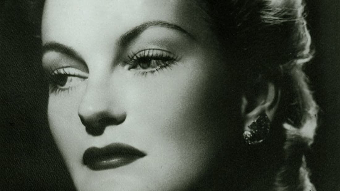 salliebingham's tweet image. 10 years ago when I signed my contract with @fsgbooks to write the first literary #biography of #DorisDuke, I did not anticipate the difficulties I would encounter: &quot;Writing the Biography of a Wordless Woman&quot; s-b.io/2SMAtfY @cmuhistory #writers #writing #authors