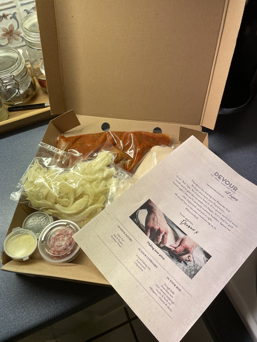 Clive Helders tweet media