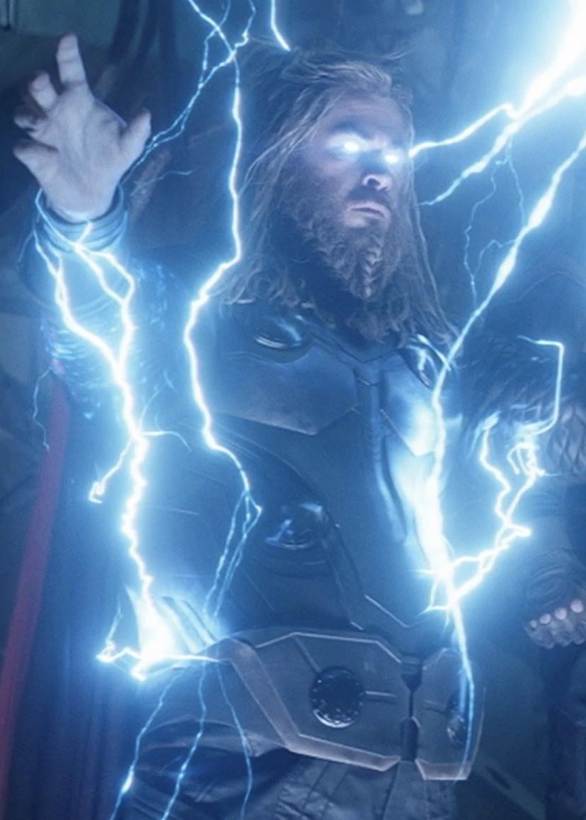 This is Thor when he was 16 Eddie’s fuked https://t.co/9jLafXDx0p https://t.co/3l8eHzlWE7